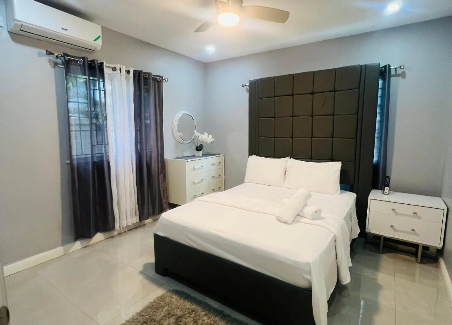 Kingston Vacation Home Two Bedroom 0*,  ジャマイカ